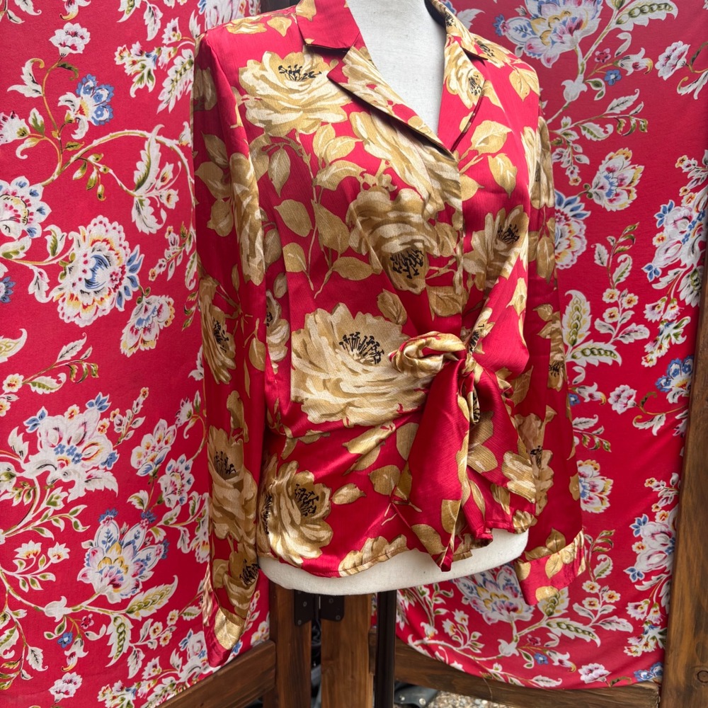 Red Gold Floral Satin Whimsigoth Boho Chic Button Up Tie Front Blouse Size L